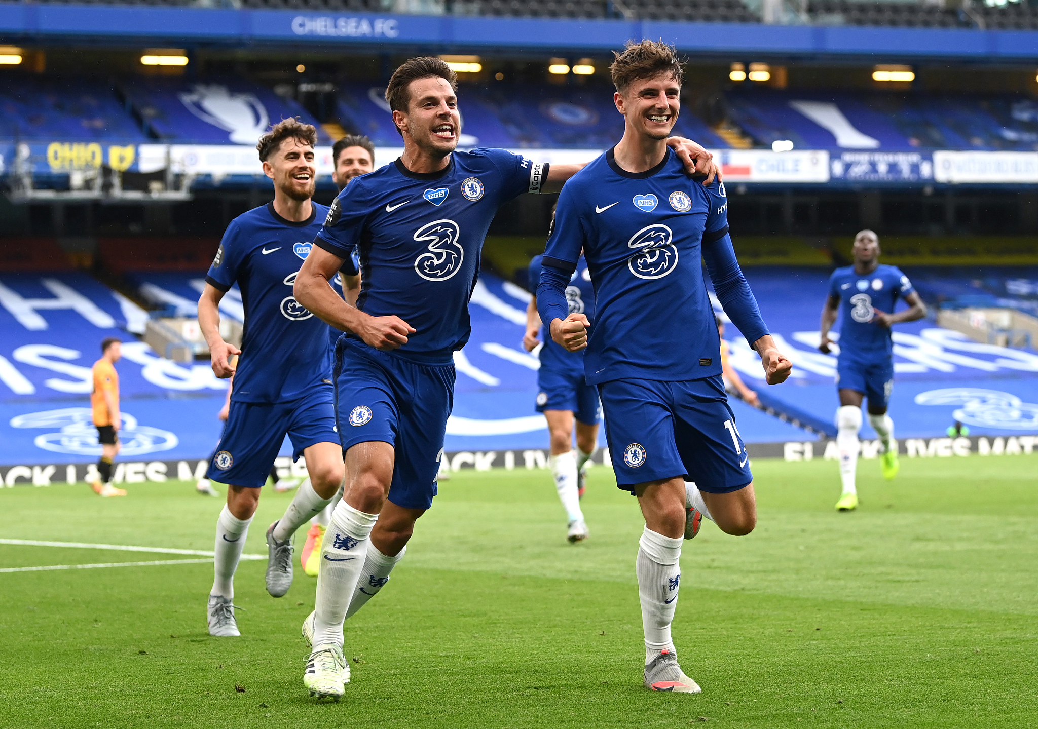 切尔西：欧冠征途上的荣耀与伤痛交织